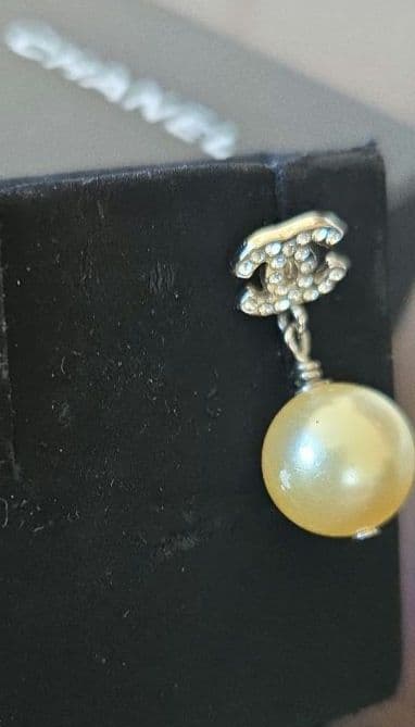CHANEL　パールピアス