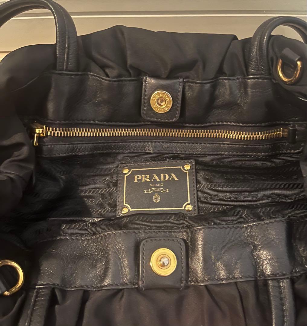 PRADA ブラック トートバッグ