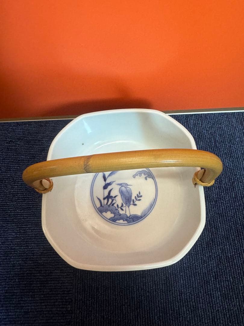 1891  宮内庁御用達『十四代 辻常陸』　辻製　染付花鳥　手付き鉢