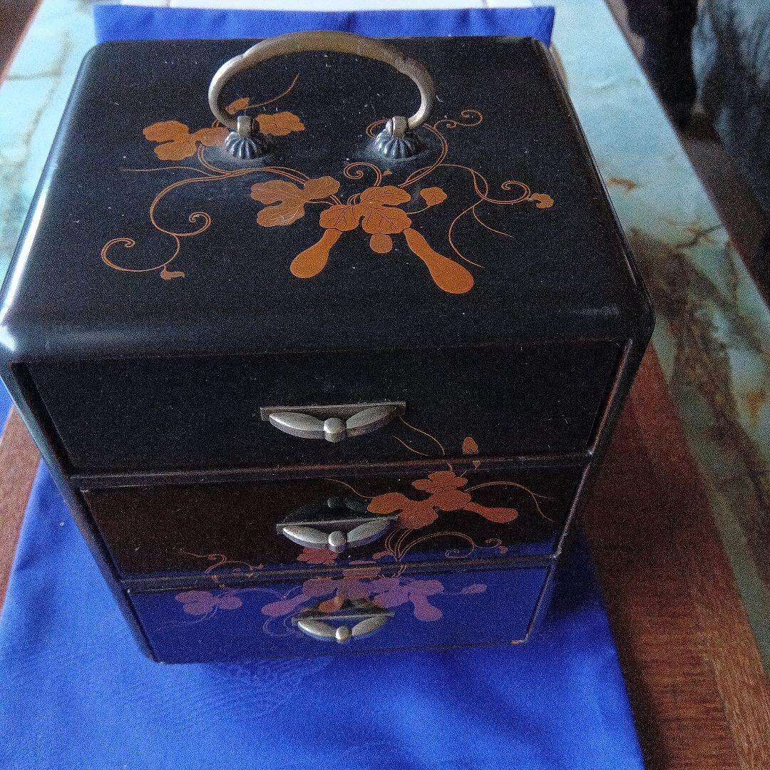 黒色の文房具収納ボックス 3段引き出し