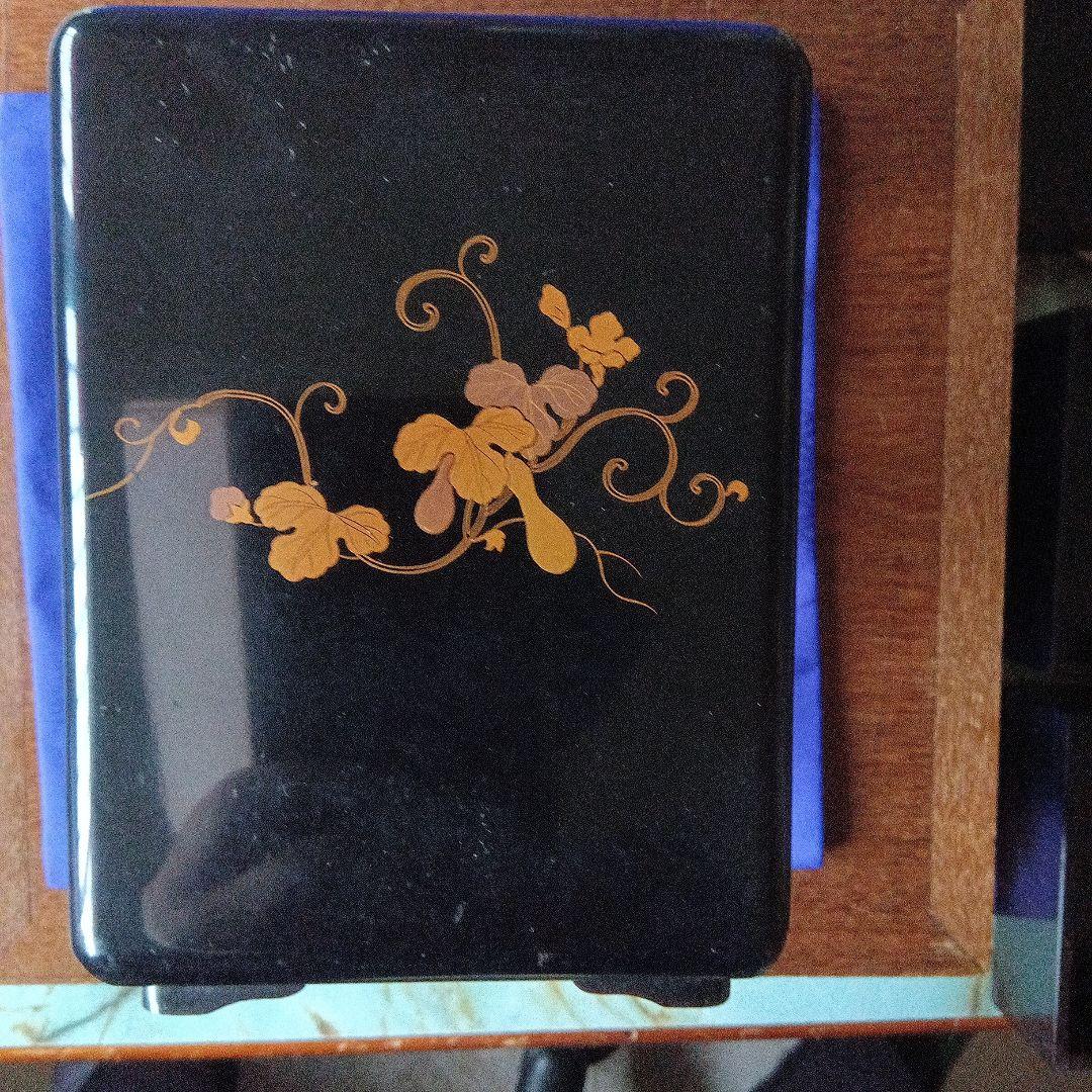 黒色の文房具収納ボックス 3段引き出し