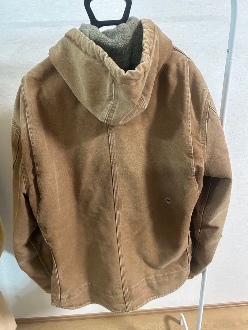 す*ぎ様 カーハート 刺繍ロゴ アクティブパーカー 革タグ ダック地 裏ボア