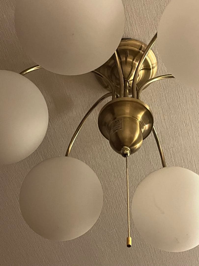 モダンシーリングライト 6灯 ホワイト・ゴールド ヤマギワ　照明