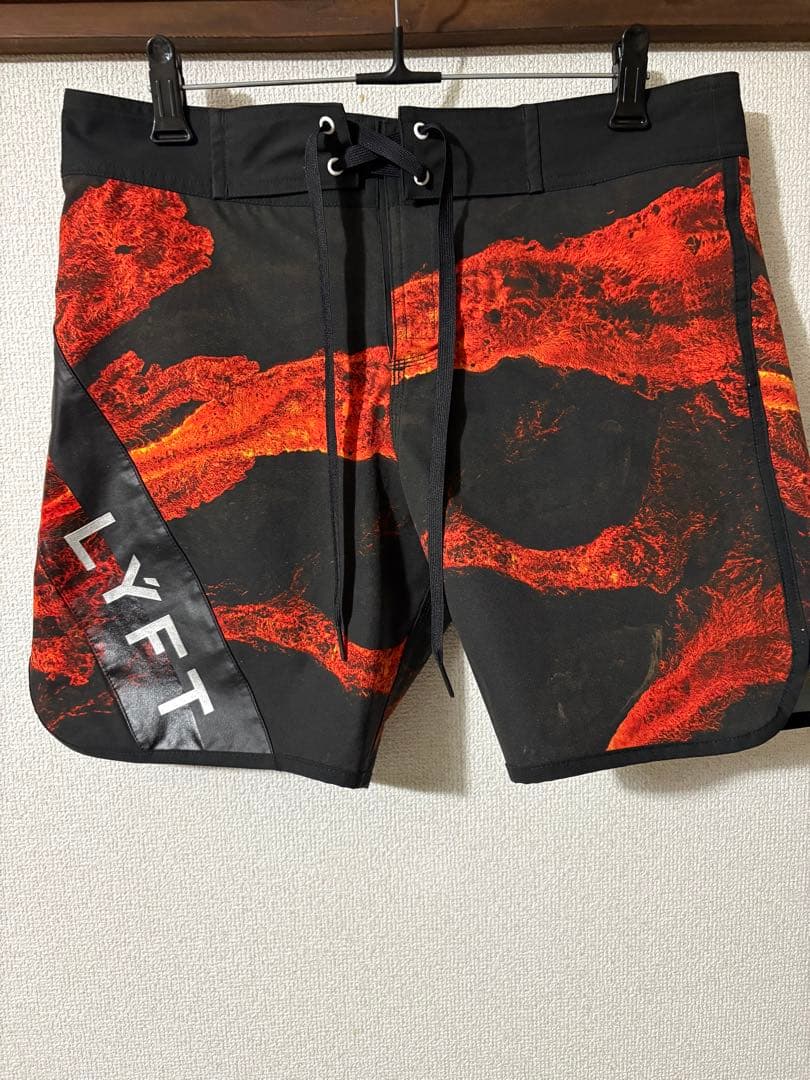 【完売品】LYFT グラフィックステージショーツ Mサイズ ブラック/オレンジ