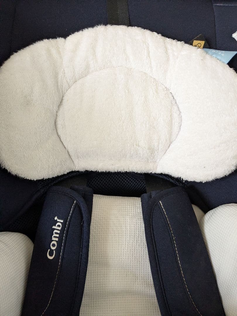Combi クルムーヴスマート isofix ネイビー