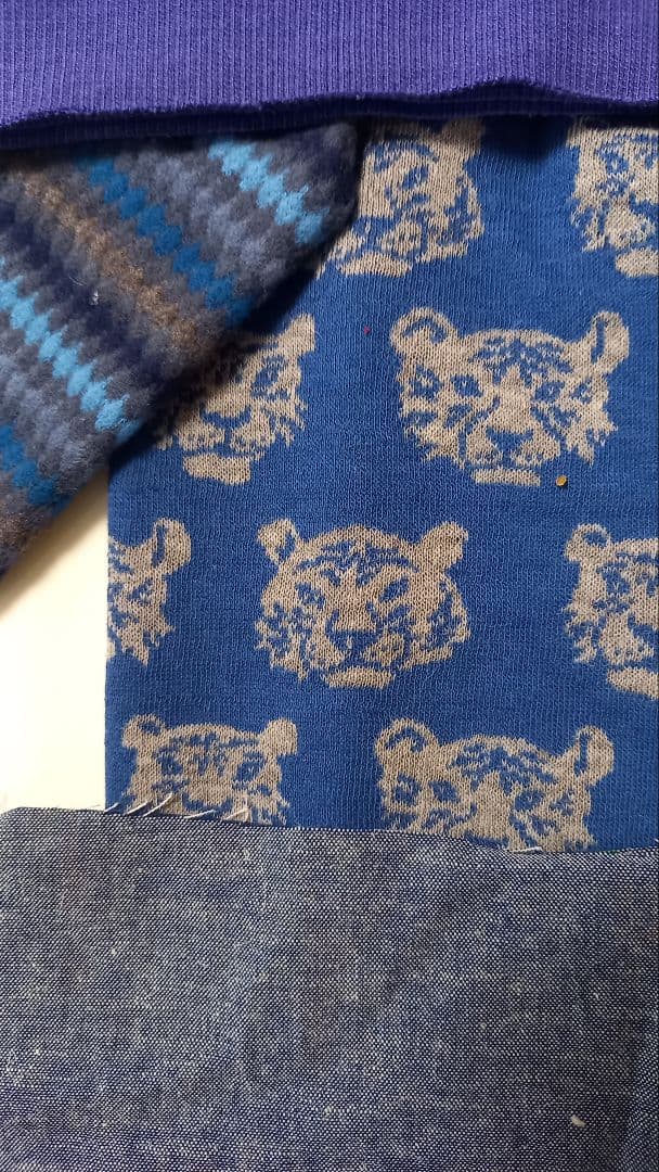 ハンドメイド　犬の服