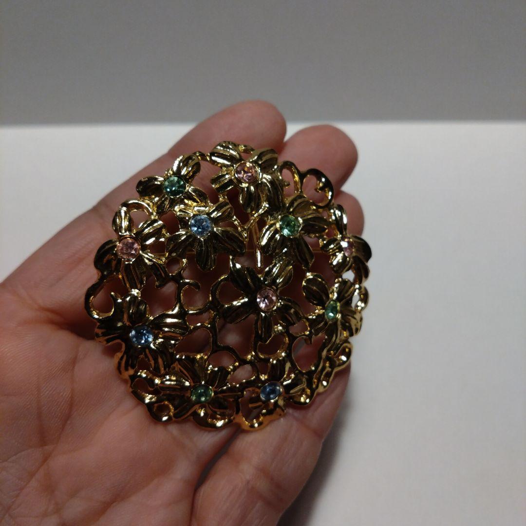 YVES SAINT LAURENT　イヴサンローラン　ヴィンテージ　ブローチ