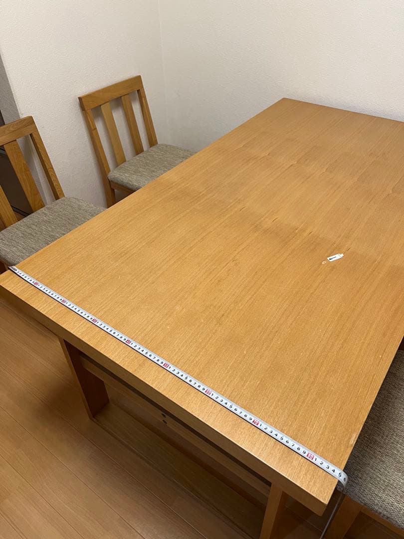 ニトリ　ロータイプ　木製ダイニングテーブル　椅子別売り