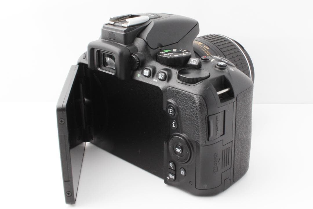 WiFi転送機能★美品★ショット数少 Nikon D5500 レンズキット