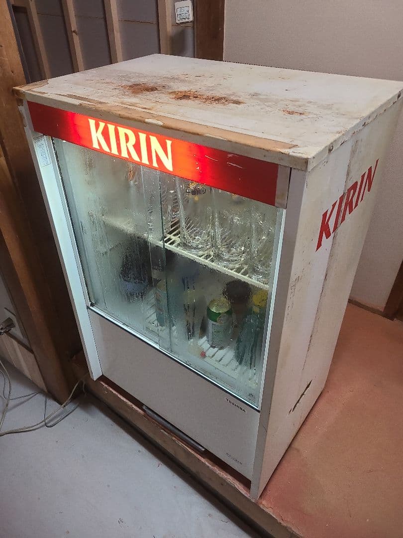 ま  KIRINロゴショーケース