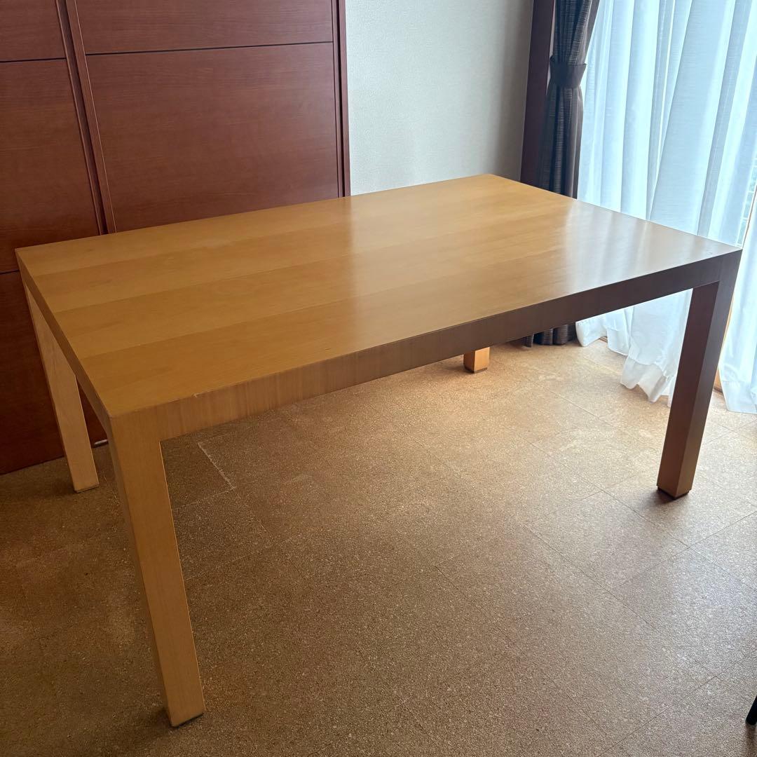 ダイニングテーブル INTERDECOR 現カッシーナイクスシー