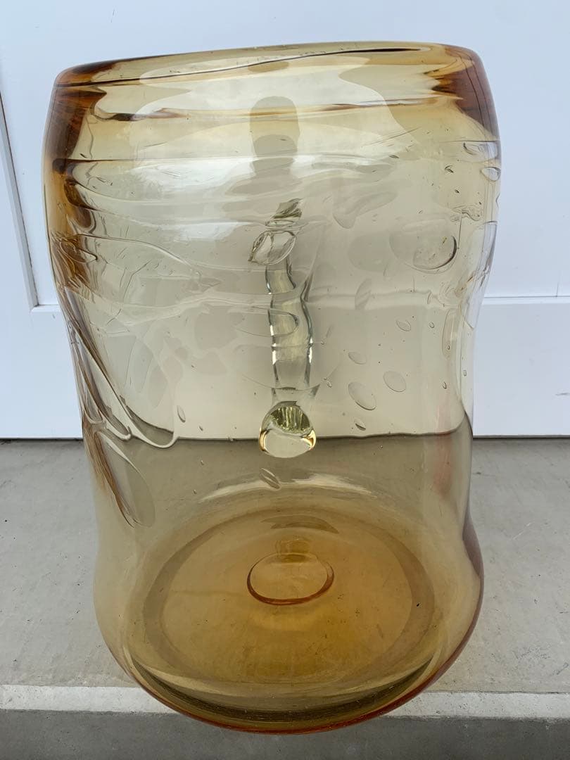 気泡ガラス　特大ビアジョッキ型　鉢　ガラスインテリア　花瓶　レトロ