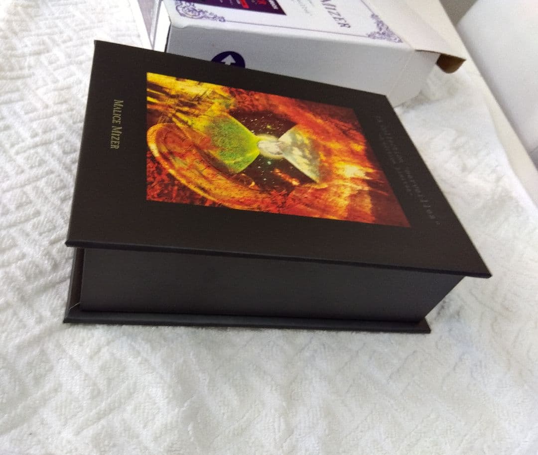 MALICE MIZERの完全限定生産CD・DVDボックスセット