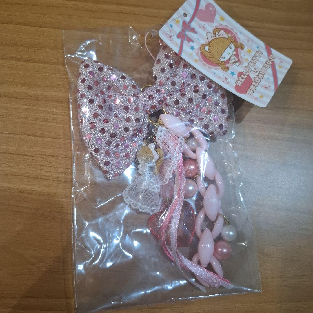 辻ちゃん　キティ　コラボ　希少　キーホルダー　辻キティ　ストラップ　辻希美