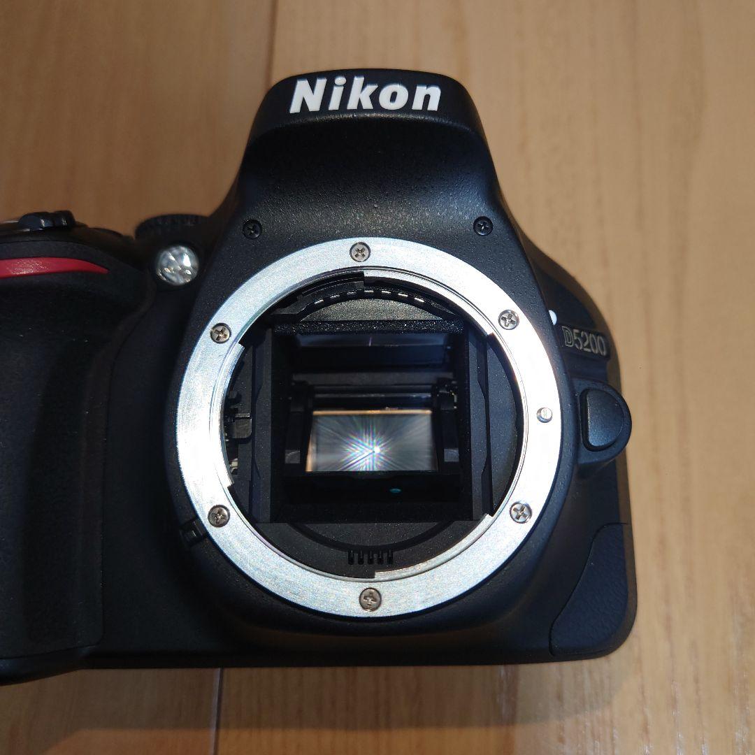 ル*ナ様 【ジャンク品】Nikon D5200 デジタル一眼レフカメラ