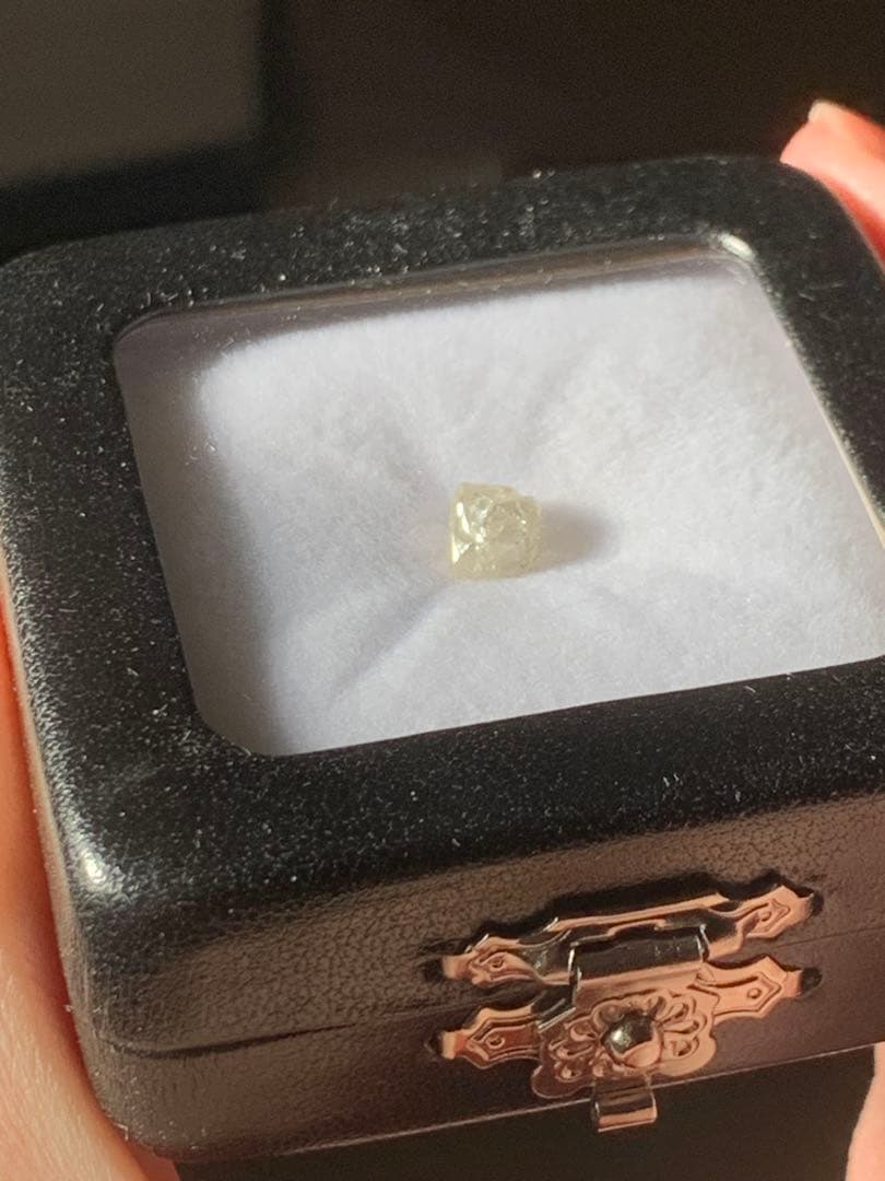 特大ダイヤモンド　原石　1.55ct 隕石ダイヤモンド　ダイア　ルース　化石