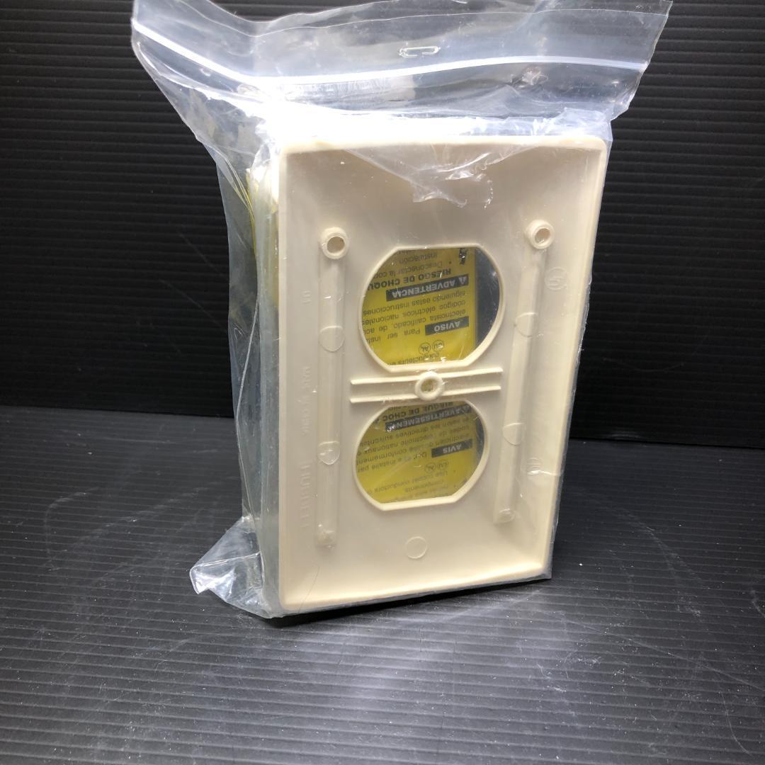 HUBBELL 壁コンセント HBL83001