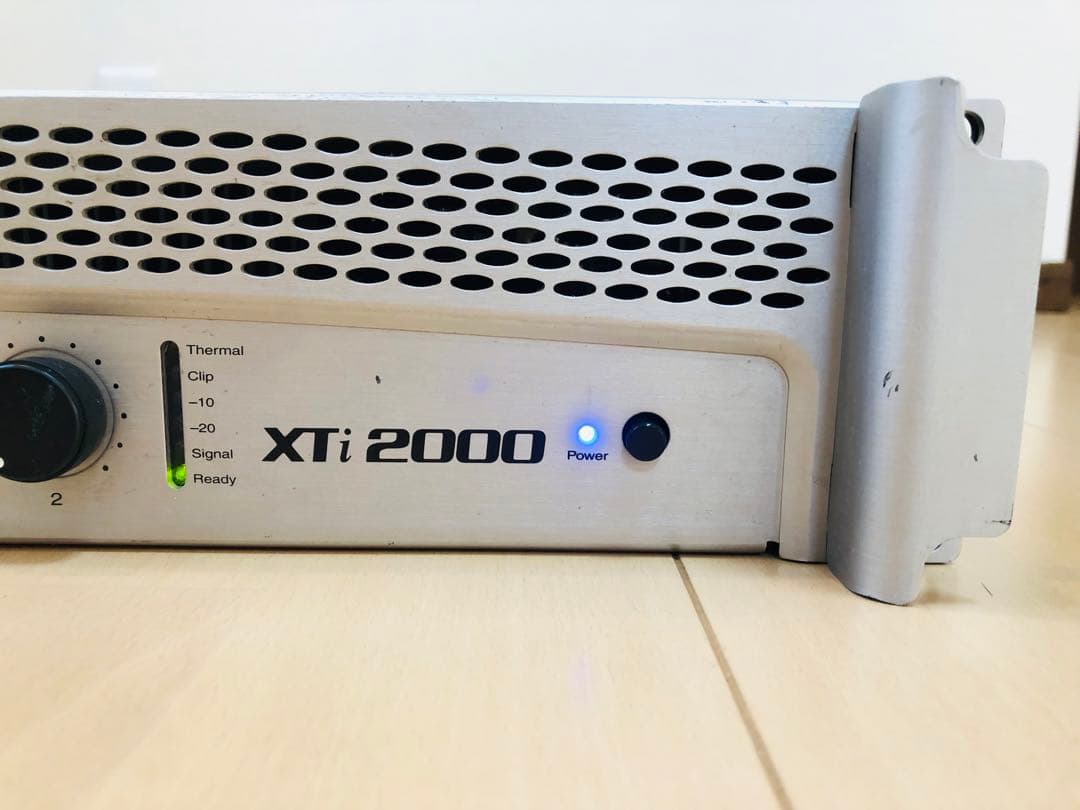 AMCRON CROWN XTi2000 パワーアンプ