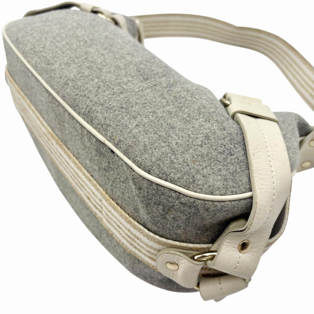 良品　バーバリー　ブルーレーベル　ワンショルダーバッグ　肩掛け　Burberry