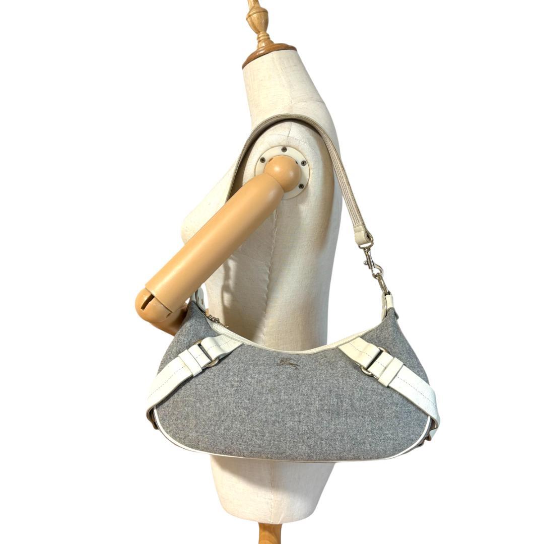 良品　バーバリー　ブルーレーベル　ワンショルダーバッグ　肩掛け　Burberry