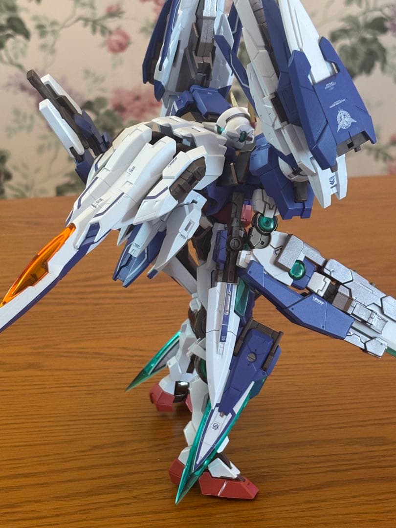 美品 L BUILD ダブルオーガンダム セブンソード (完成品)