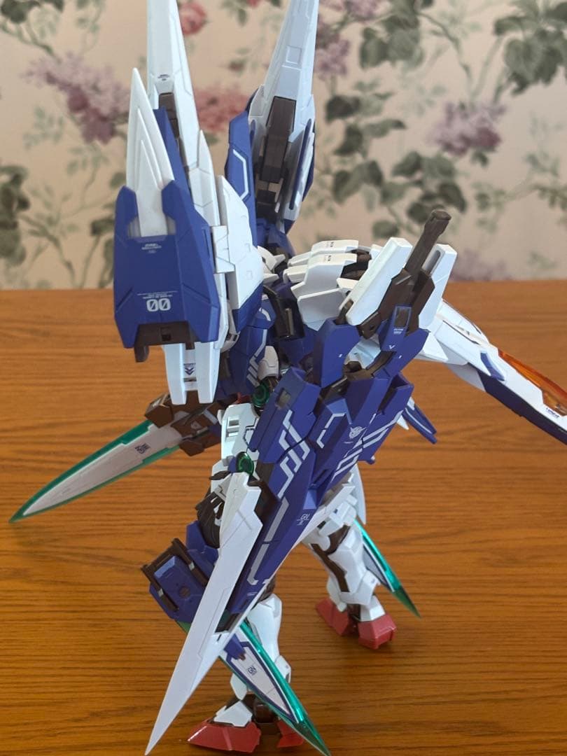 美品 L BUILD ダブルオーガンダム セブンソード (完成品)