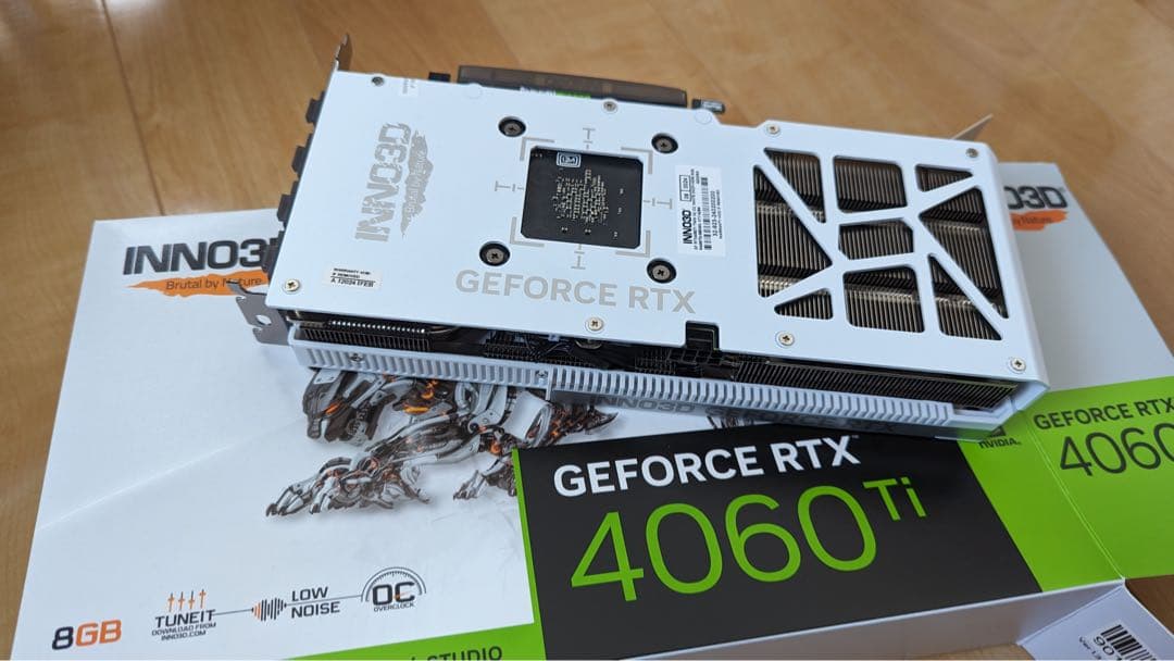 グラフィックボード・グラボ・ビデオカード INNO3D GeForce RTX4060Ti White