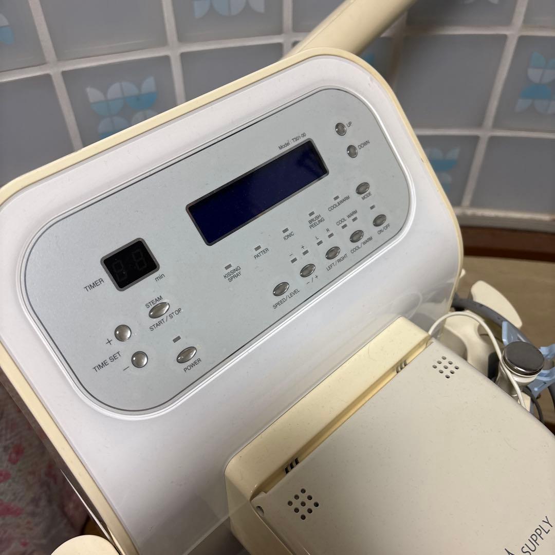 タキガワ　スチーマー　JEO 美顔器 ホワイト 多機能