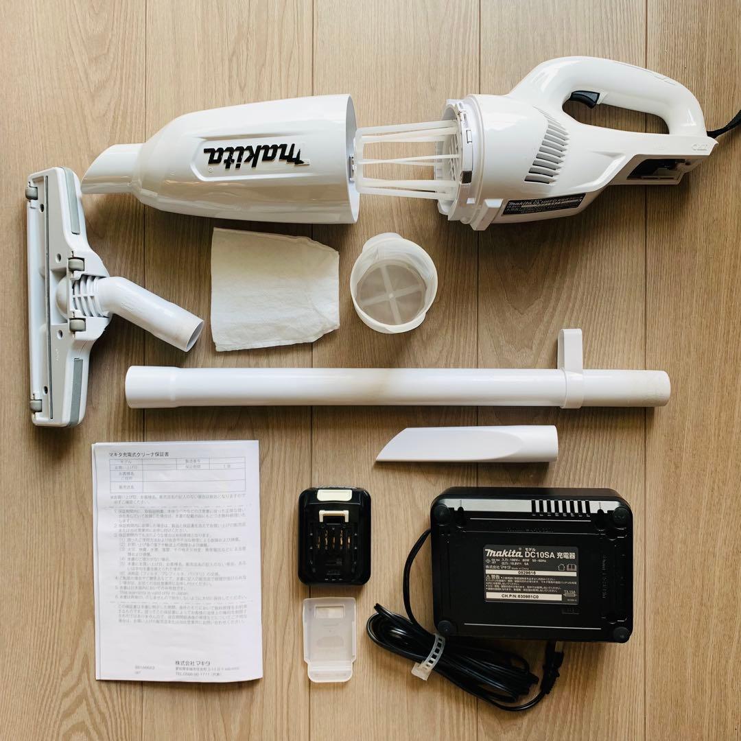 マキタ　充電式クリーナー　紙パックレス式 /コードレス　バッテリー及び充電器付き