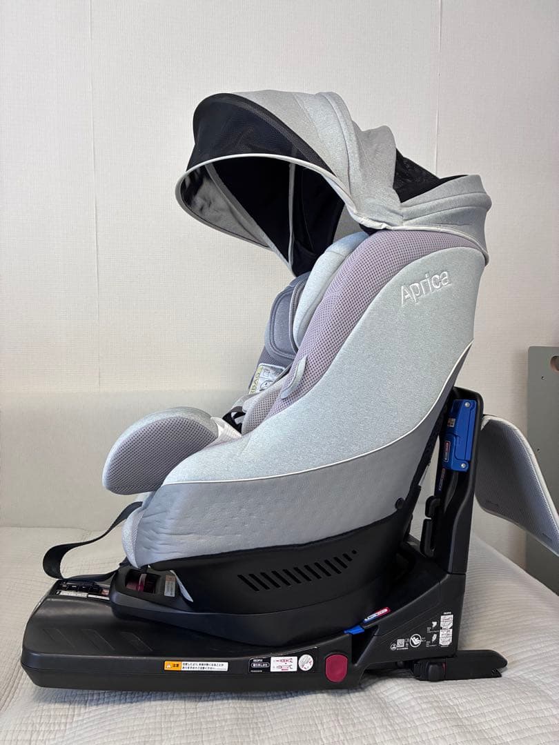 Aprica 車用チャイルドシート グレー