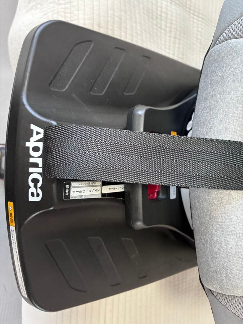 Aprica 車用チャイルドシート グレー