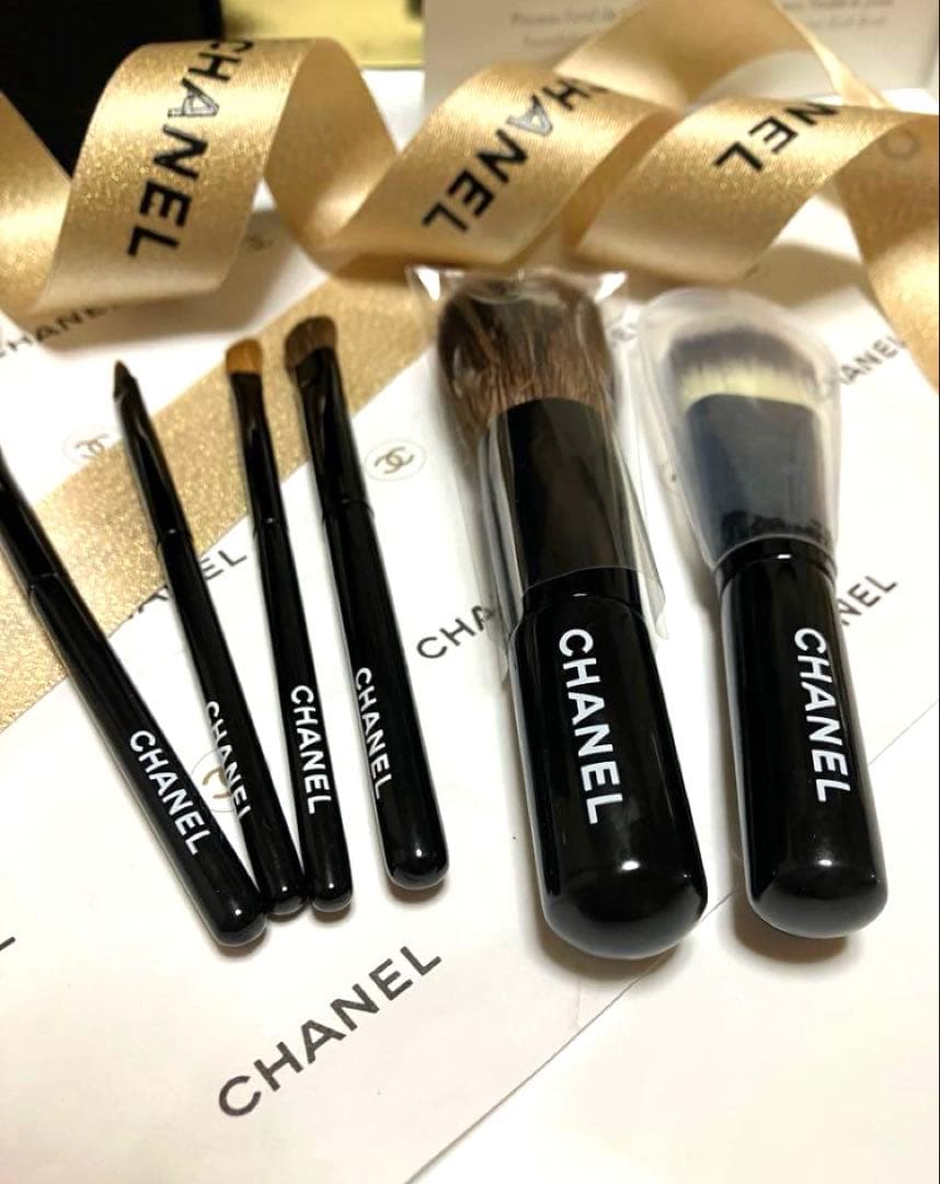 新品 CHANEL レ ミニ ドゥ シャネル ミニブラシセット 化粧ポーチ 黒