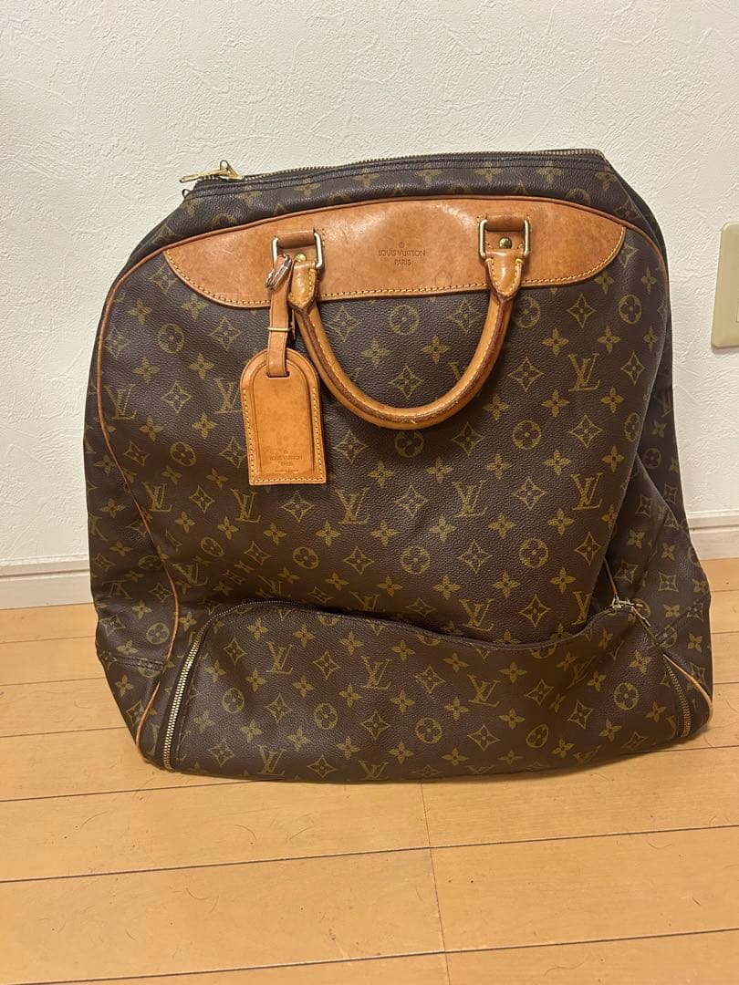 ルイヴィトン LOUIS VUITTON モノグラム エヴァジオン