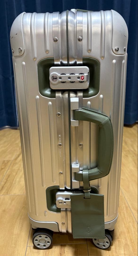 ✨生涯補償✨　RIMOWA ORIGINAL キャビンツイスト　※購入1年未満