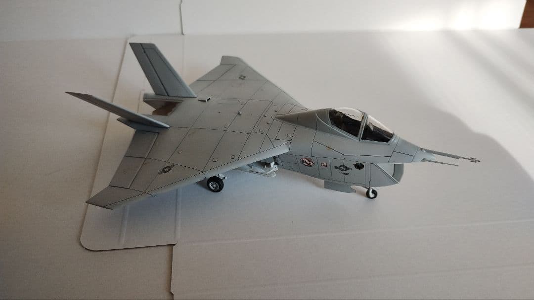 プラモデル完成機　1/72　ボーイングX-32 JSE