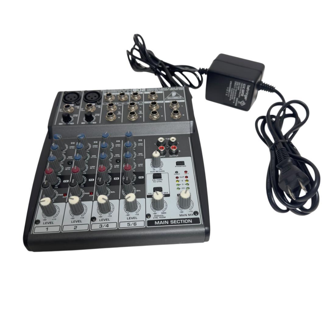 美品　Behringer アナログミキサー 8チャンネル XENYX 802