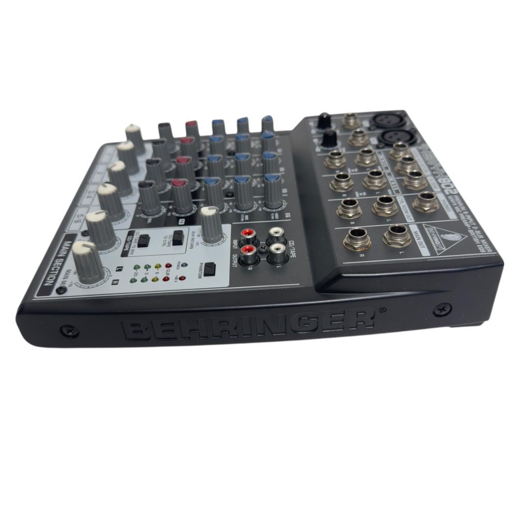 美品　Behringer アナログミキサー 8チャンネル XENYX 802