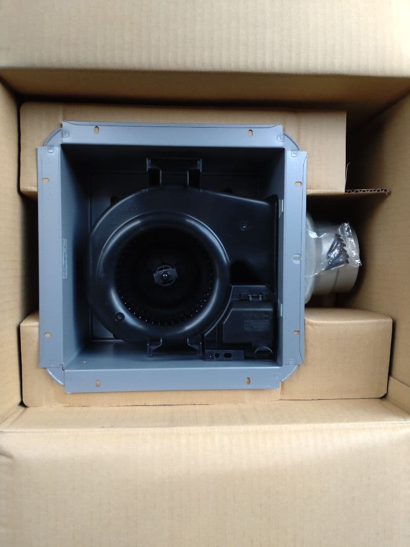 MITSUBISHI VD-15ZX-P7-C 換気扇　新品未使用定価の半額で！