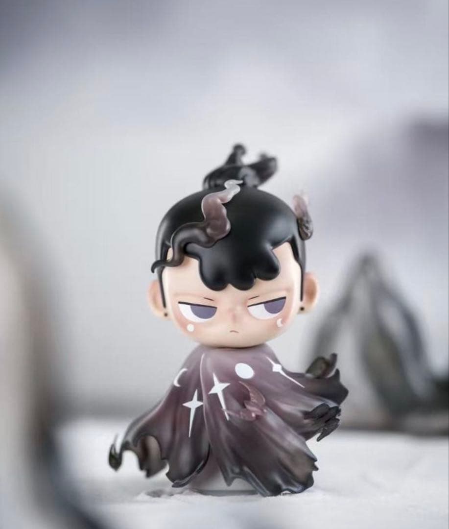 POPMART KUBO 伴山月限定フィギュア