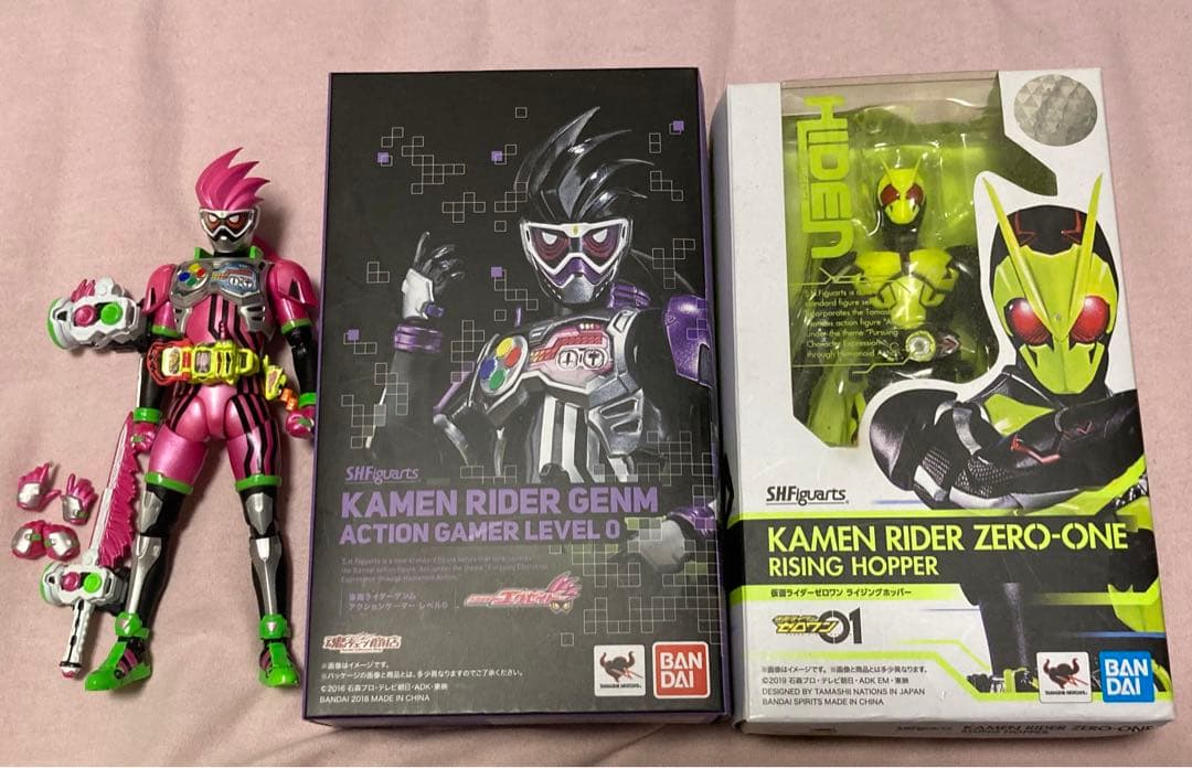 S.H.Figuarts仮面ライダーエグゼイド　ゲンム　ゼロワン