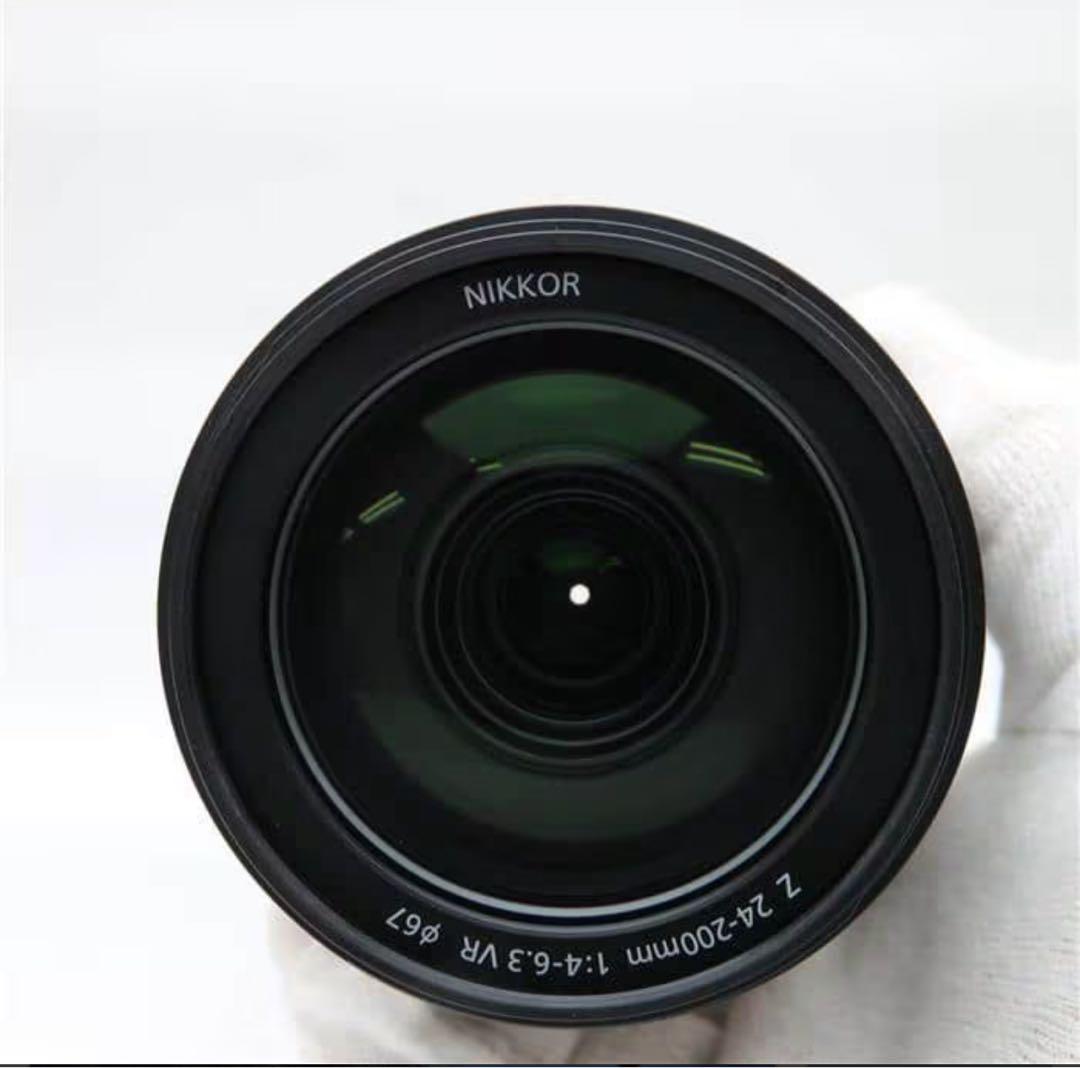 Nikon z 24-200 新古品　フード　保護フィルター付き