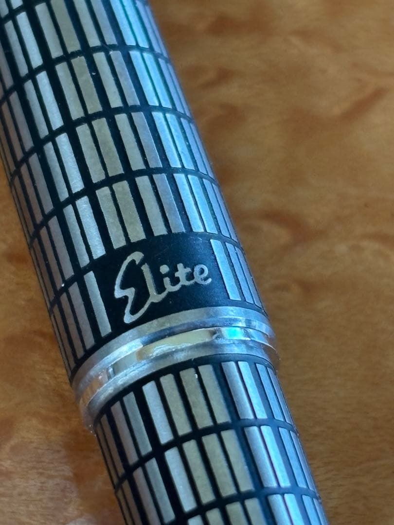 万年筆　パイロット　エリート　PILOT ELite シルバー 18K 細字