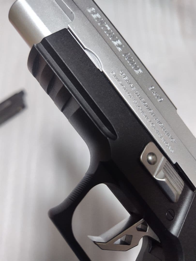 東京マルイ センチネルナイン レオンモデル バイオハザード6　完全限定商品