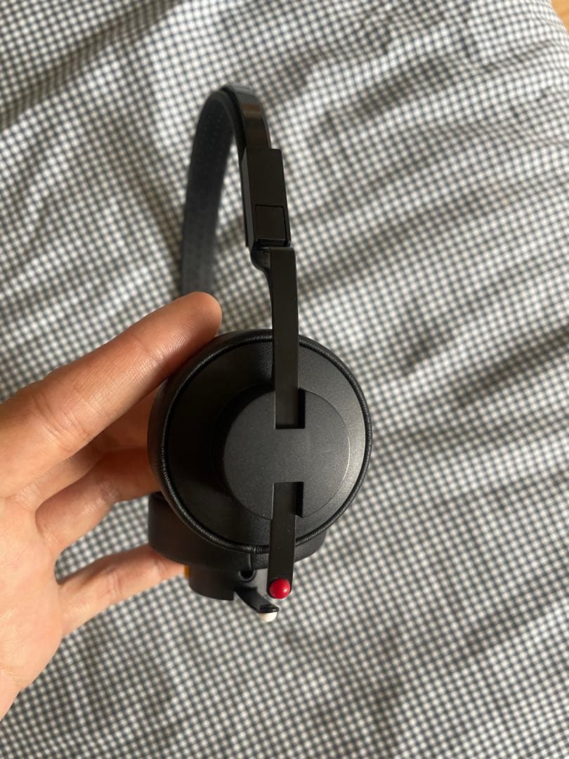 Teenage engineering M1ヘッドフォン