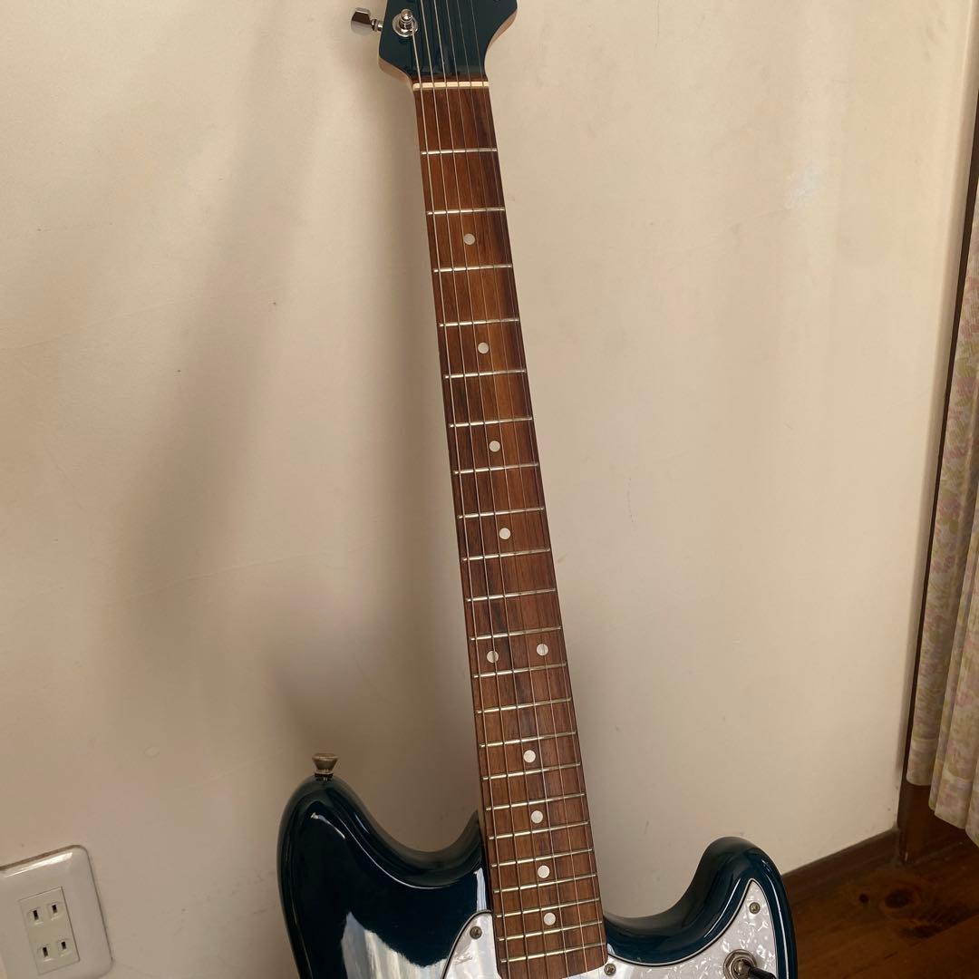 BACCHUS バッカス　エレキギター　ムスタングタイプ