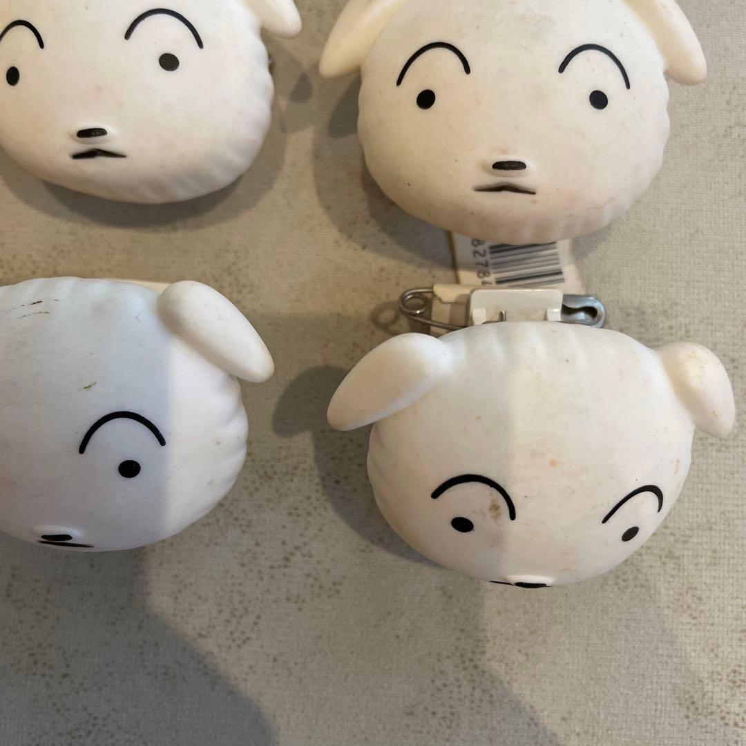 レア品　クレヨンしんちゃん　野原シロ　フィギュア　ピンバッジ