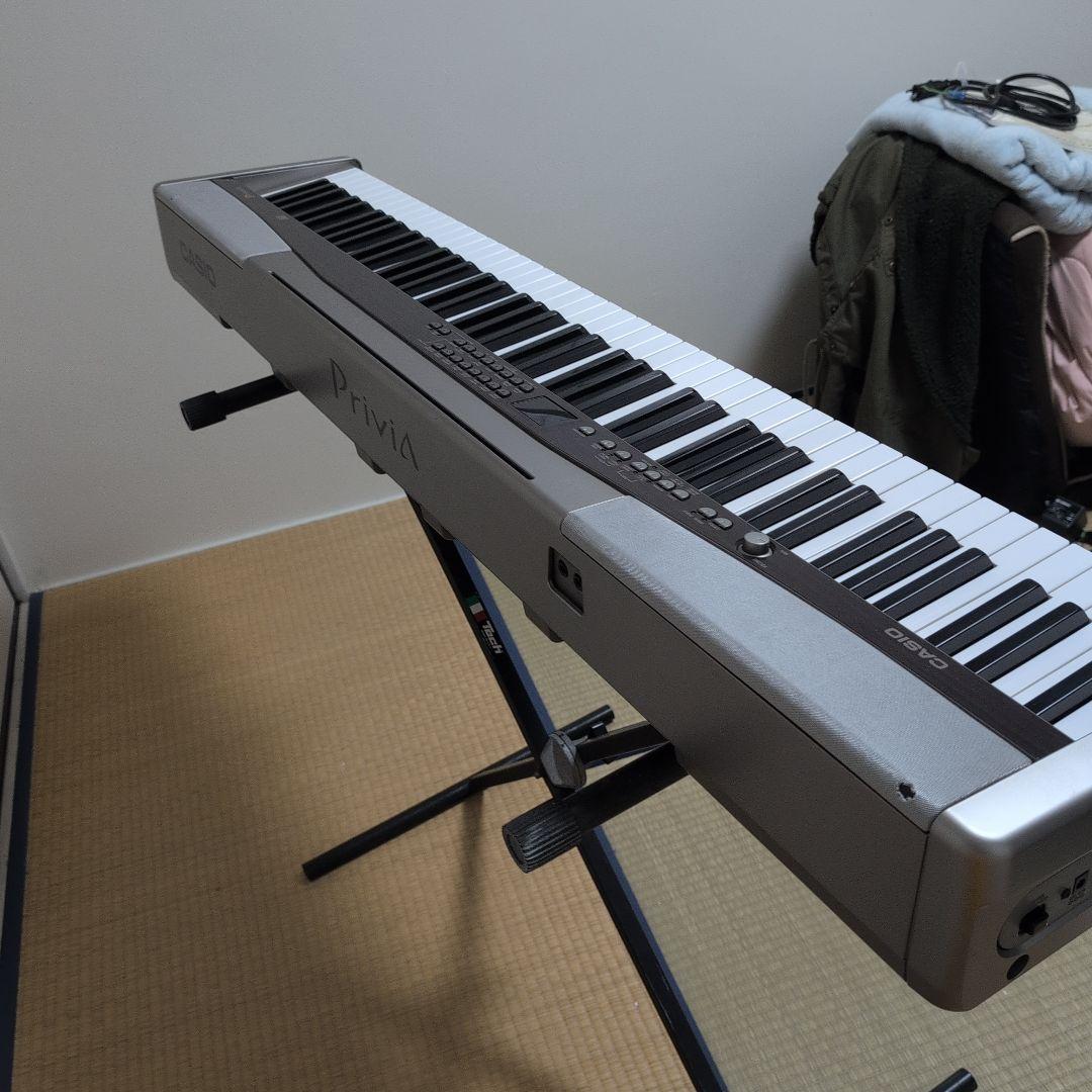 送料無料　電子ピアノ　CASIO Privia PX-500L