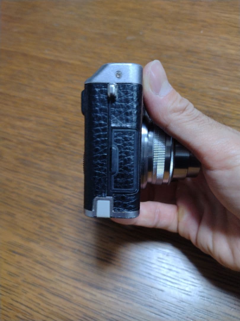 【箱あり】FUJIFILM XF1 富士フィルムコンパクトデジタルカメラ　黒