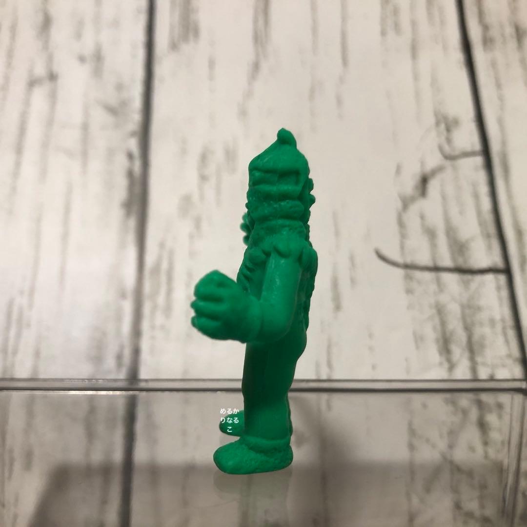 怪獣消しゴム レア ケムール人　緑色　フィギュア ウルトラマン ポピー