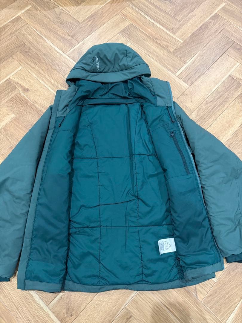 【限定色】ARC'TERYX 軽量ジャケット S/P グリーン